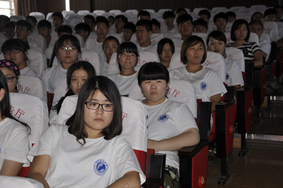 信息与艺术系召开2015级新生成长导师见面会