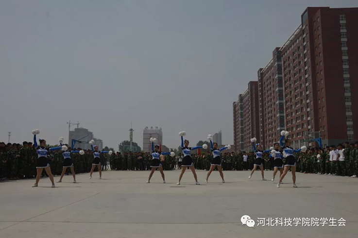 篮球赛---挥汗如雨，因为热爱，所以精彩