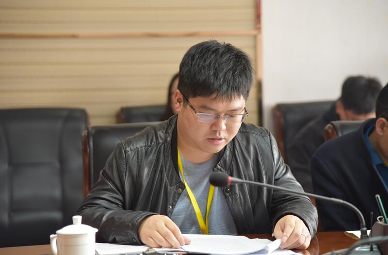 学校召开思想政治工作座谈会      学习习近平总书记在思政课教师座谈会上的重要讲话精神