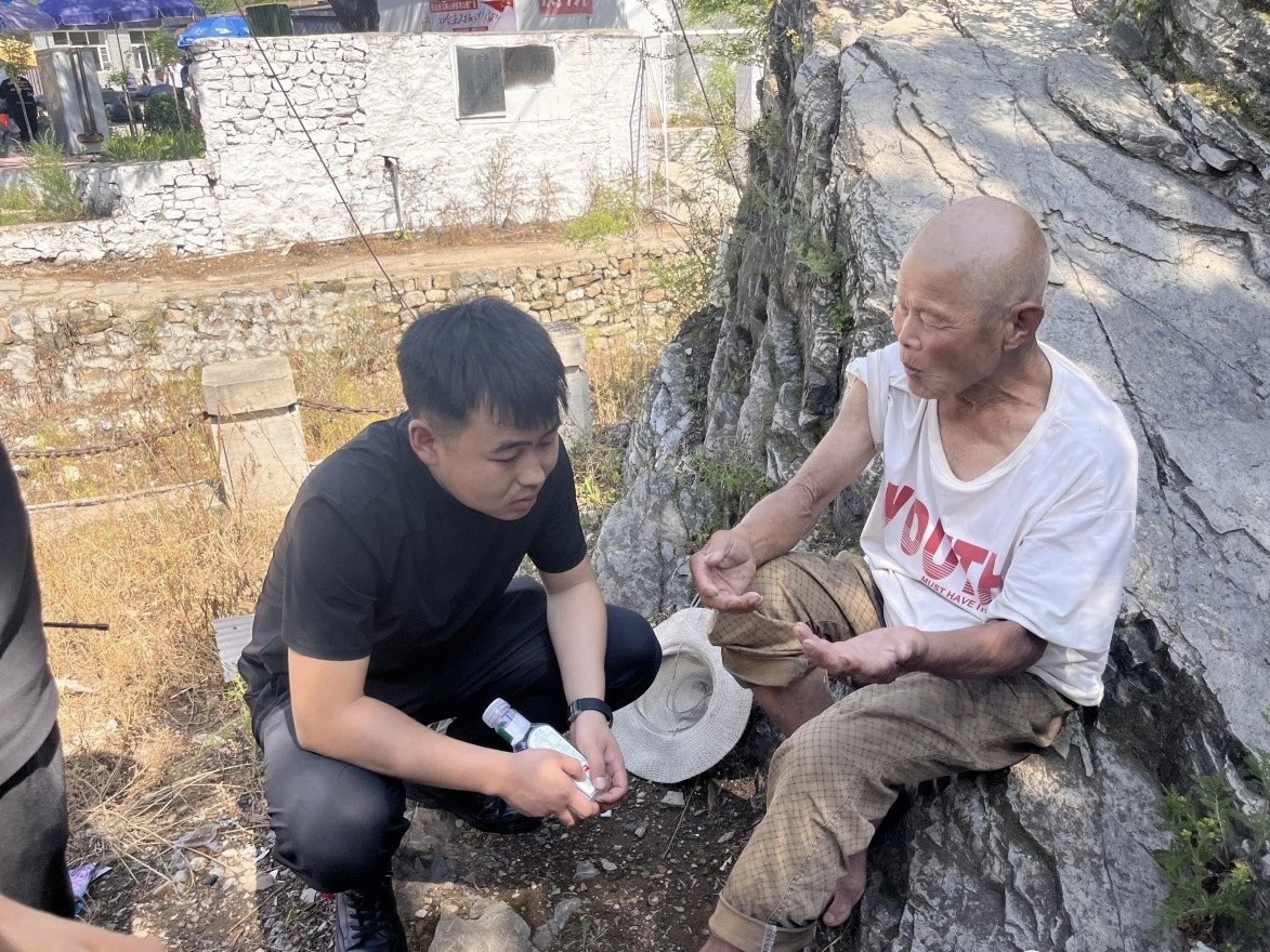 UG环球官方网经济管理学院学院开展“寻访红色基地，感受峥嵘岁月”主题三下乡活动