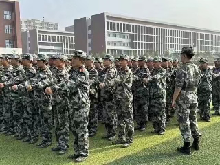 【军训特辑】淬炼青春树壮志，雏鹰振羽待时飞